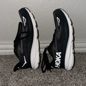 7B Hoka Clifton 9
